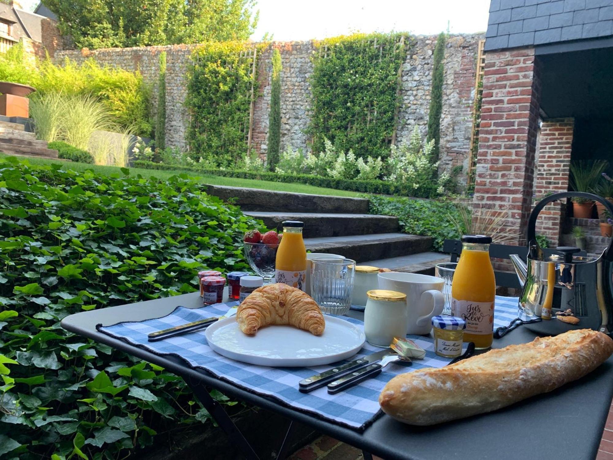 Le 10Honfleur Apartment Luaran gambar